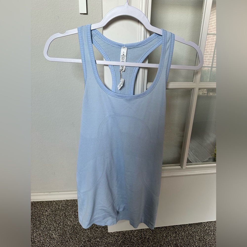 Lululemon swiftly tank in great condition!